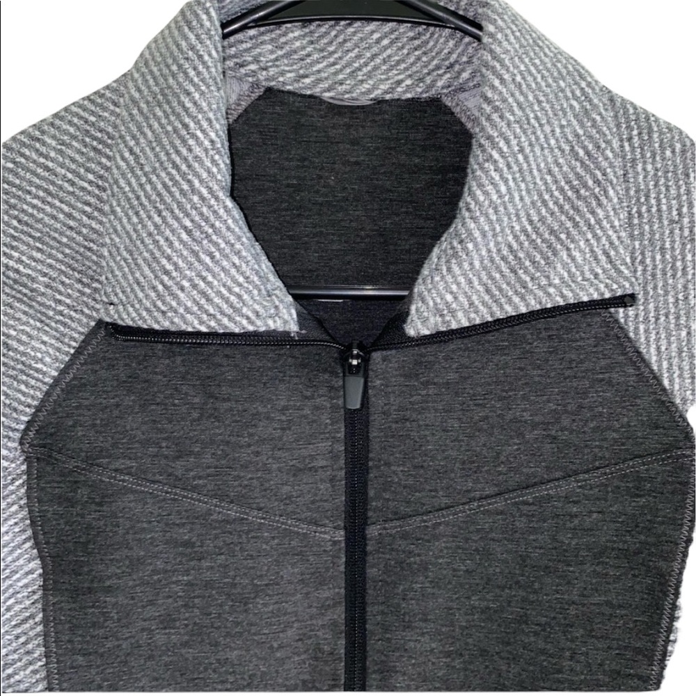 Champion Grey Runner Long Sleeve Zip Up XS - Picture 2 of 11